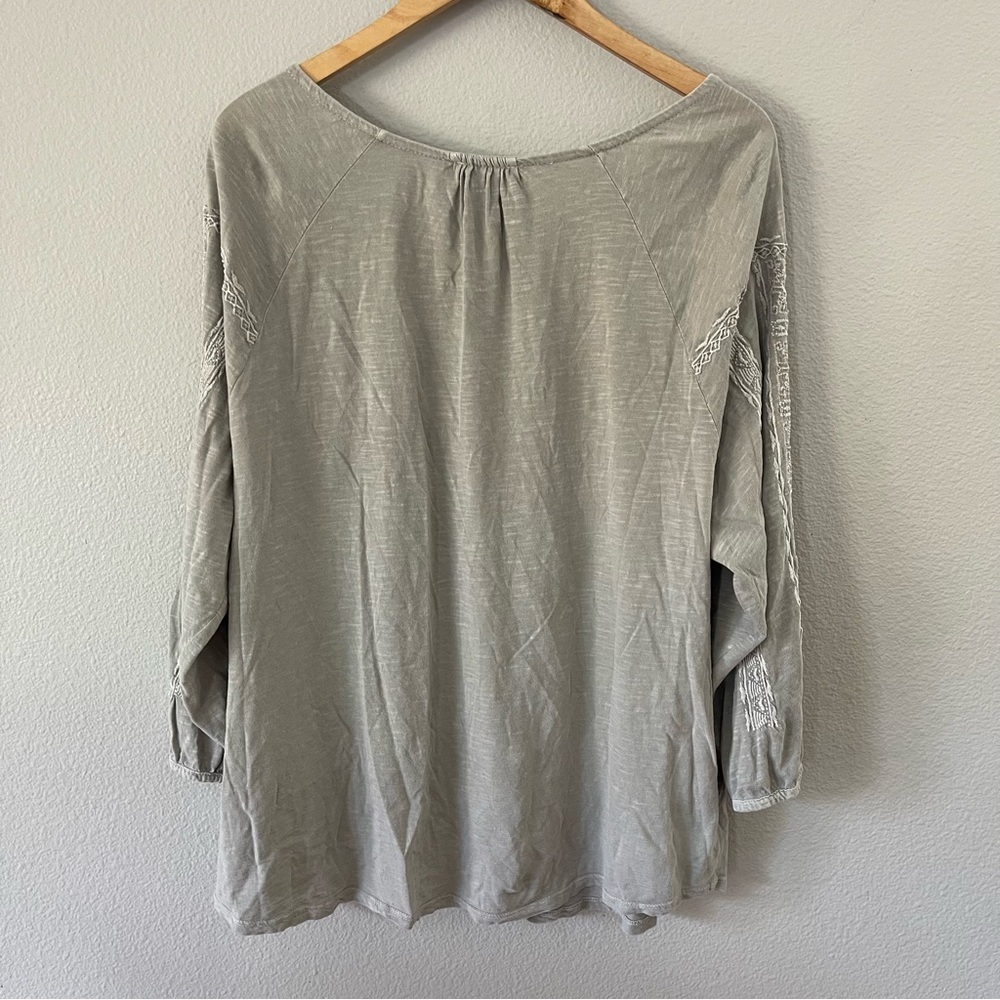 Lucky Brand Light Gray Tunic with White Embroidery - Picture 2 of 8
